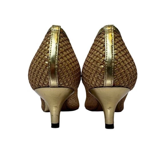 Adrianna Papell Pointed-Toe Gold Mesh Kitten Heel 6M - Picture 6 of 10
